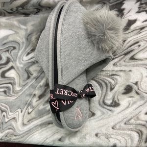 Victoria’s Secret slippers NWT